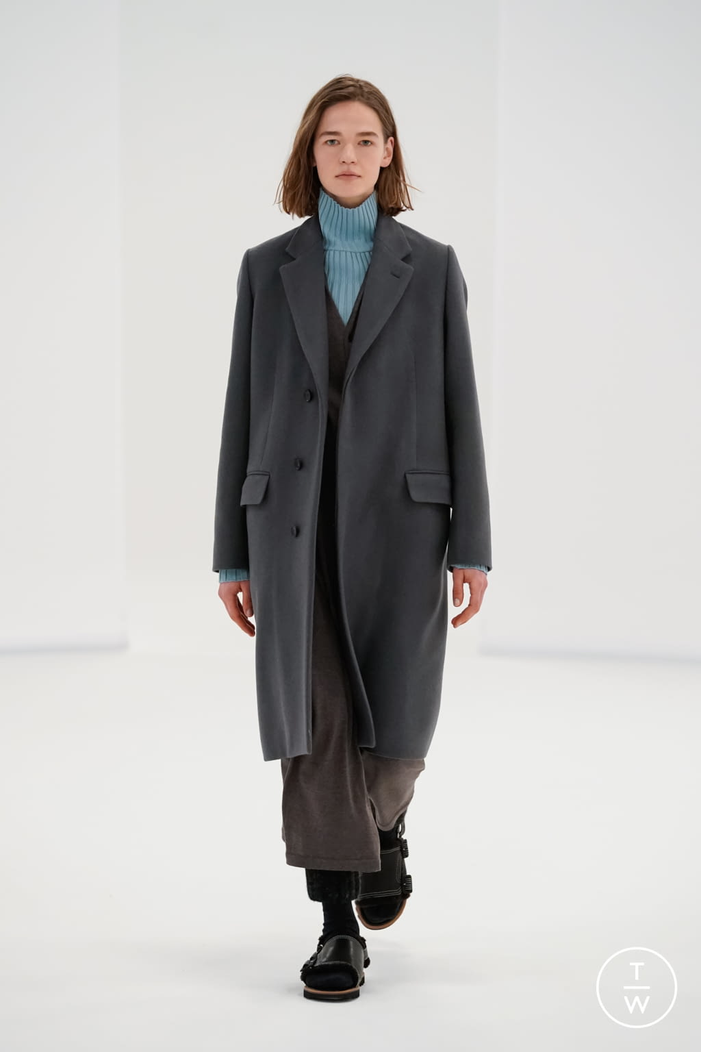 Fashion Week Paris Fall/Winter 2021 look 41 from the AURALEE collection 女装