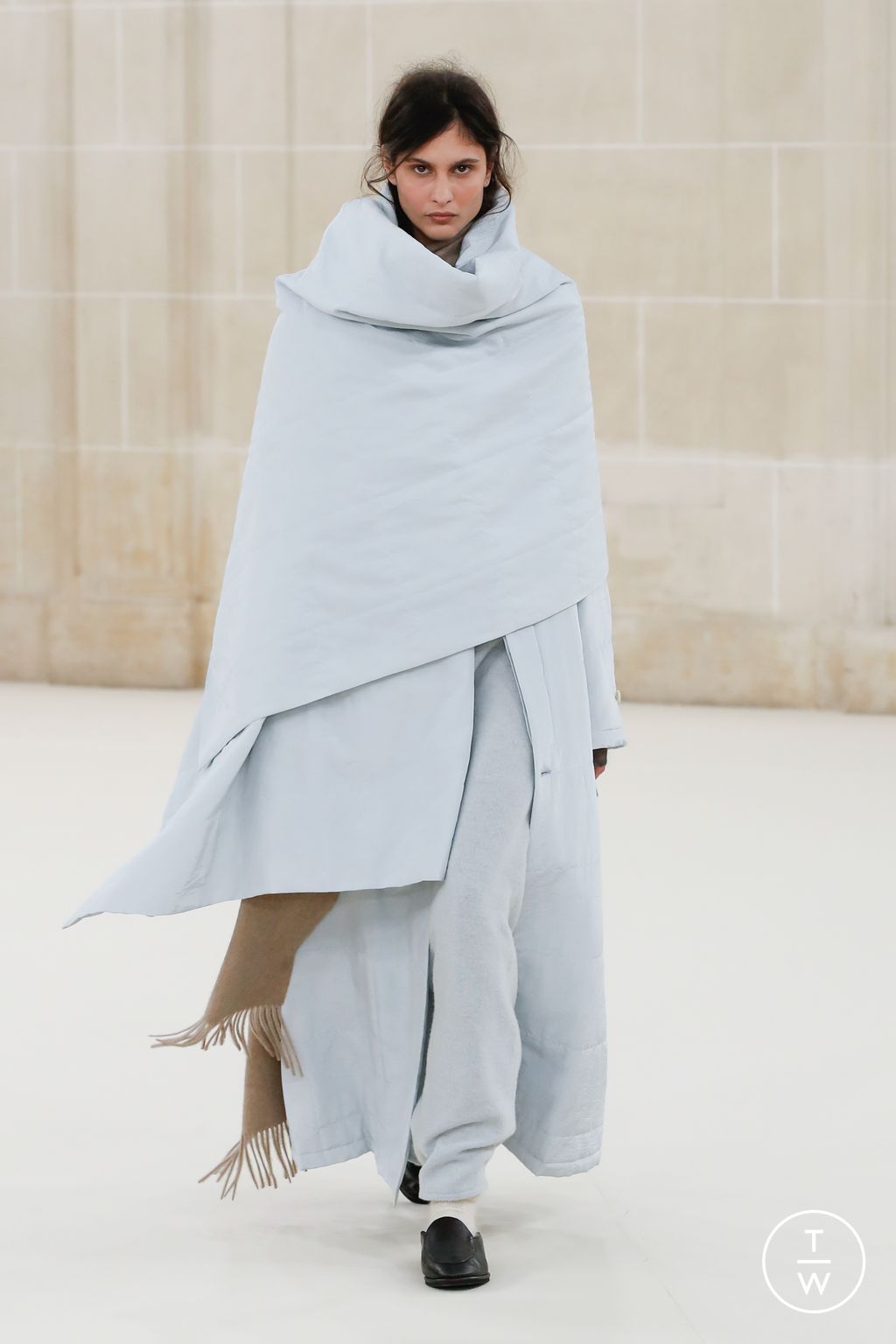 Fashion Week Paris Fall/Winter 2023 look 3 de la collection AURALEE menswear
