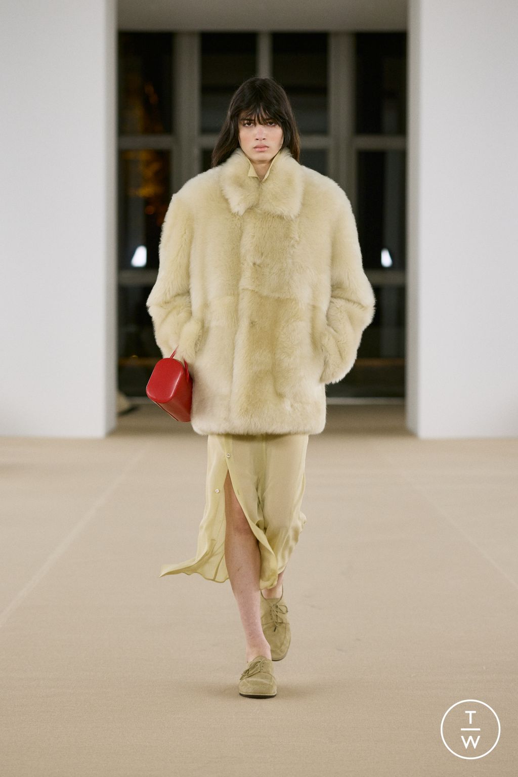 Fashion Week Paris Fall/Winter 2026 look 3 de la collection AURALEE menswear