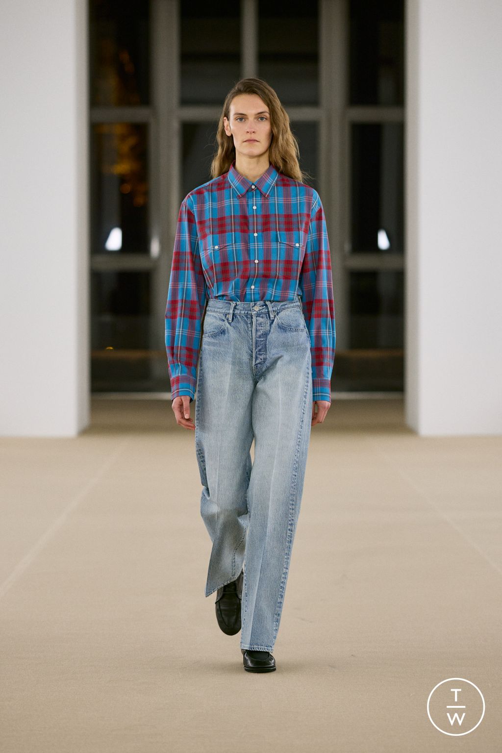 Fashion Week Paris Fall/Winter 2026 look 24 from the AURALEE collection menswear