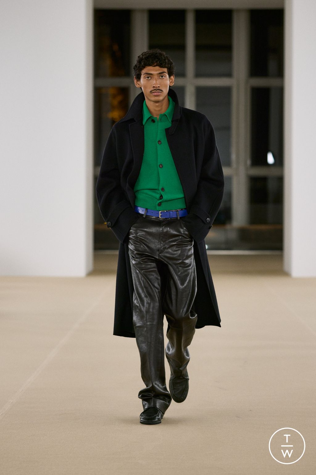 Fashion Week Paris Fall/Winter 2026 look 41 from the AURALEE collection menswear