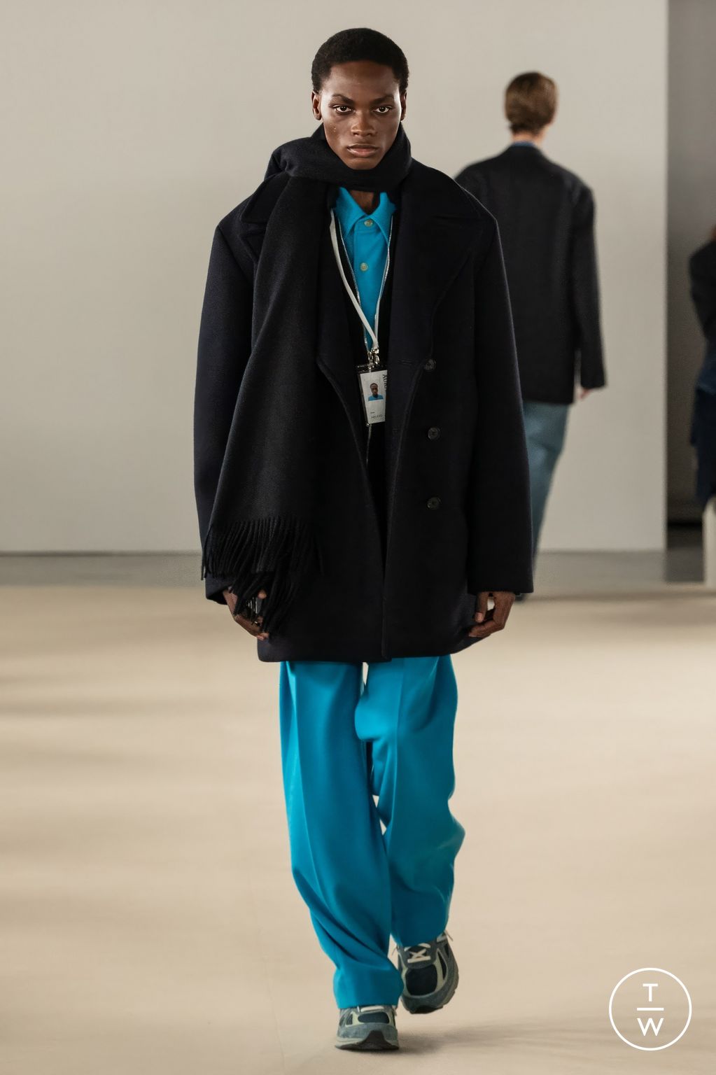 Fashion Week Paris Fall/Winter 2024 look 11 from the AURALEE collection menswear