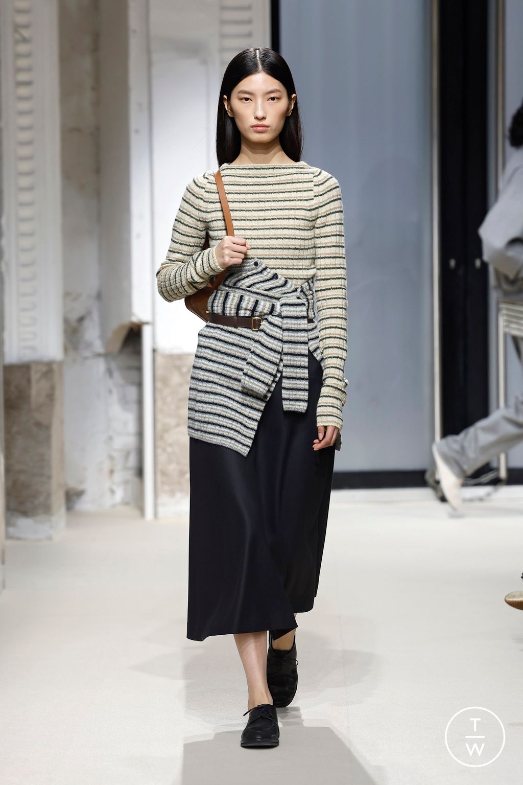 Fashion Week Paris Fall/Winter 2025 look 16 de la collection AURALEE menswear