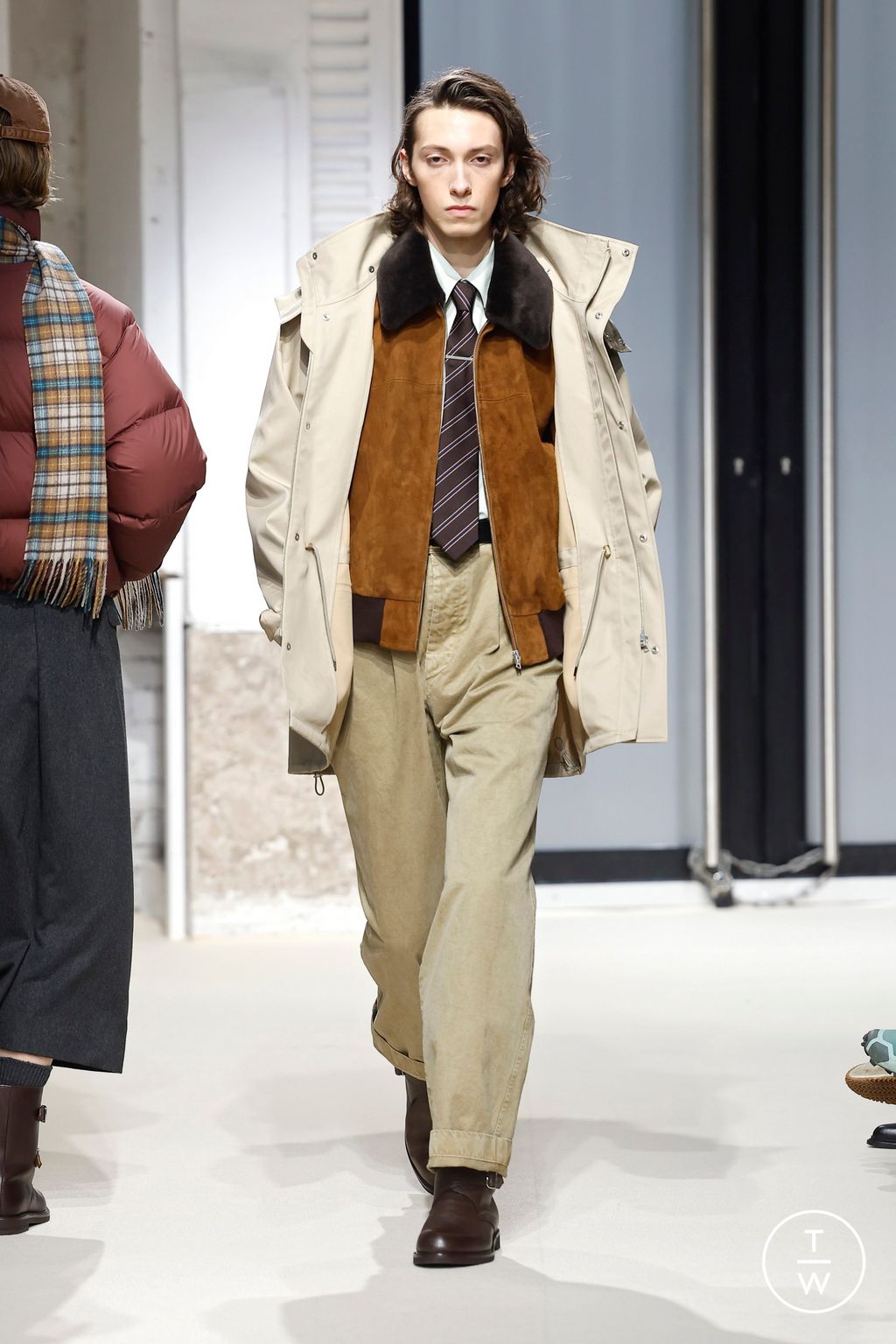 Fashion Week Paris Fall/Winter 2025 look 23 from the AURALEE collection menswear
