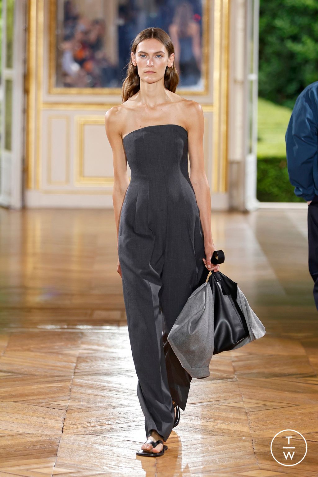 Fashion Week Paris Spring-Summer 2025 look 23 de la collection AURALEE menswear