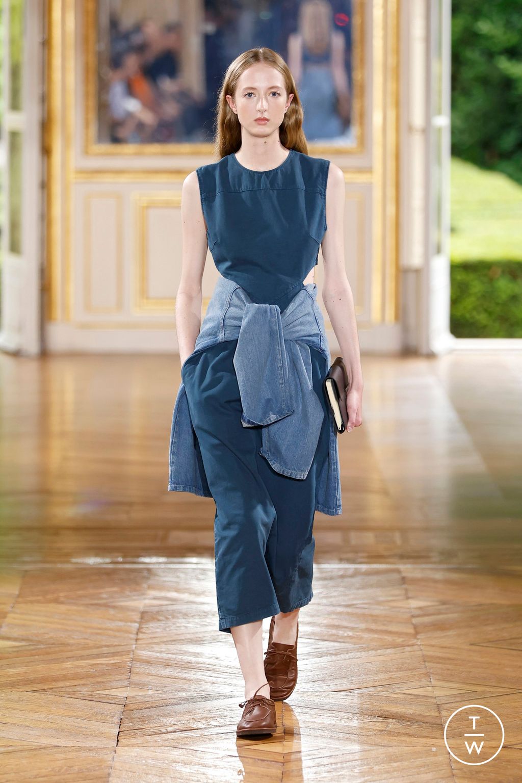 Fashion Week Paris Spring-Summer 2025 look 35 de la collection AURALEE menswear