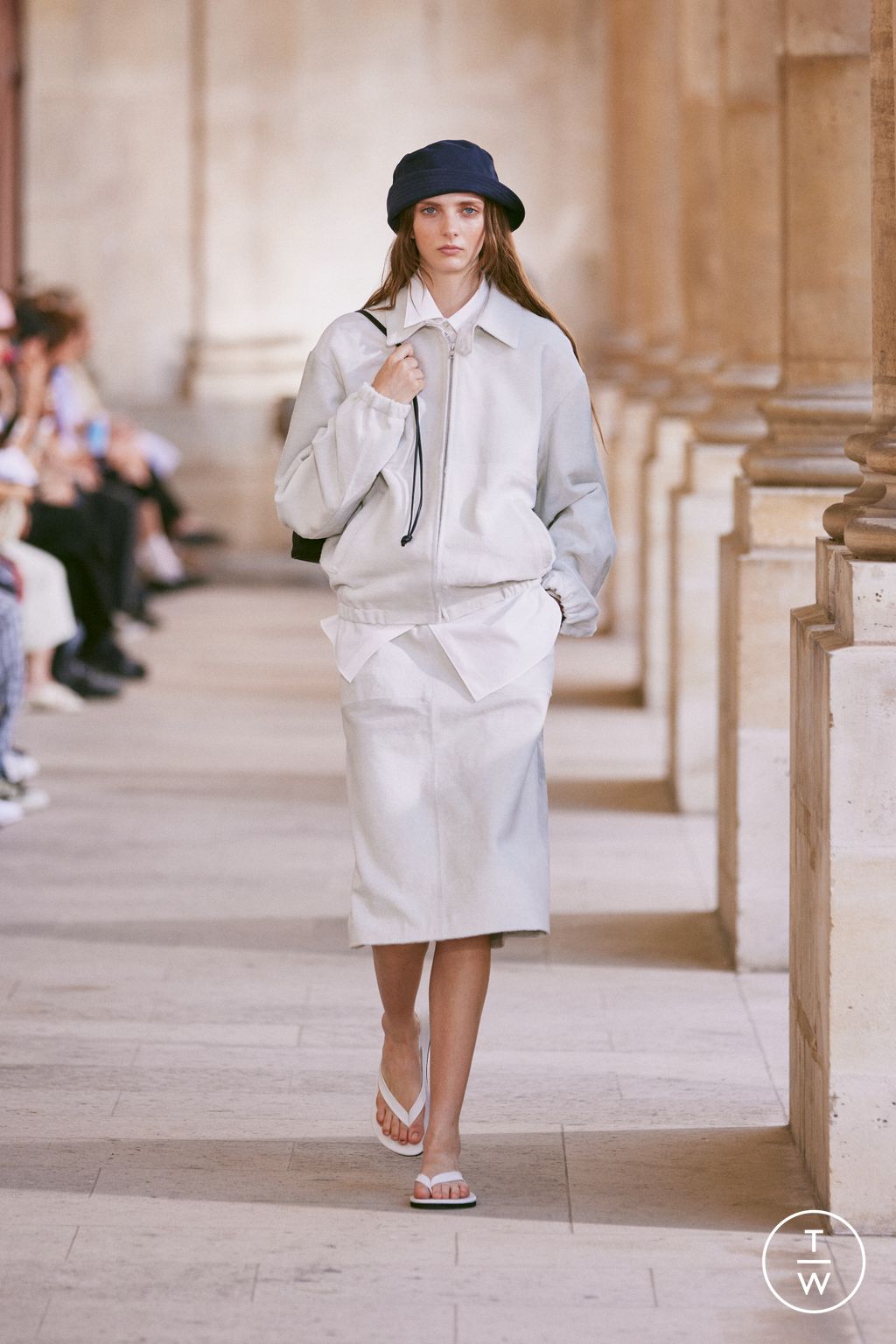 Fashion Week Paris Spring/Summer 2026 look 12 from the AURALEE collection menswear