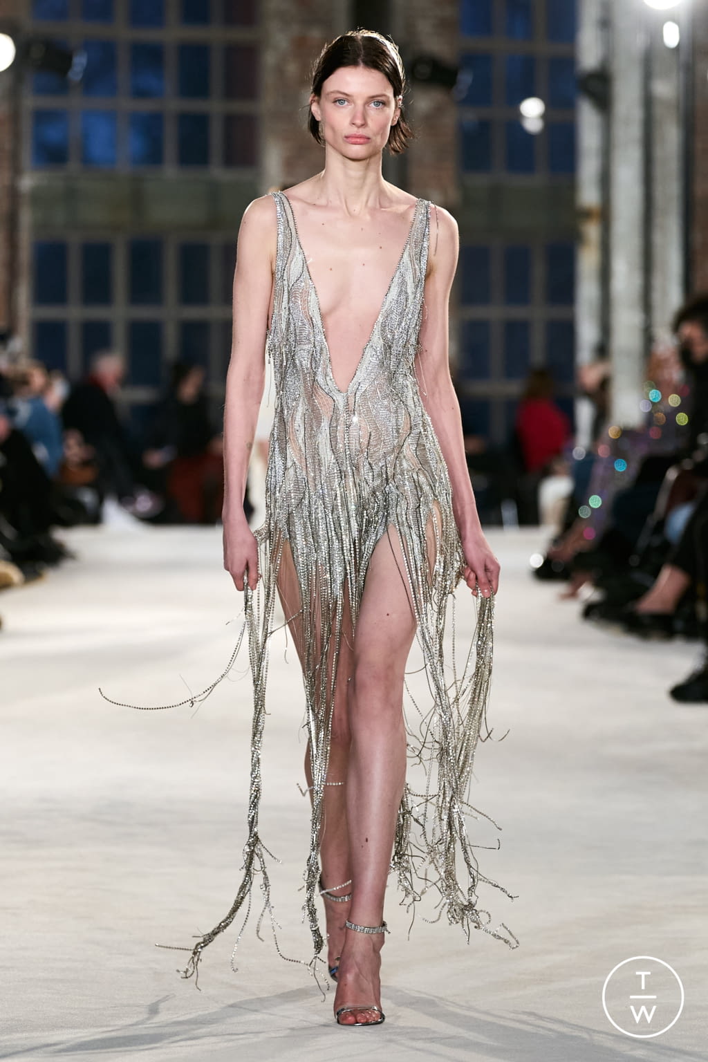 Fashion Week Paris Spring/Summer 2022 look 8 from the Alexandre Vauthier collection 高级定制