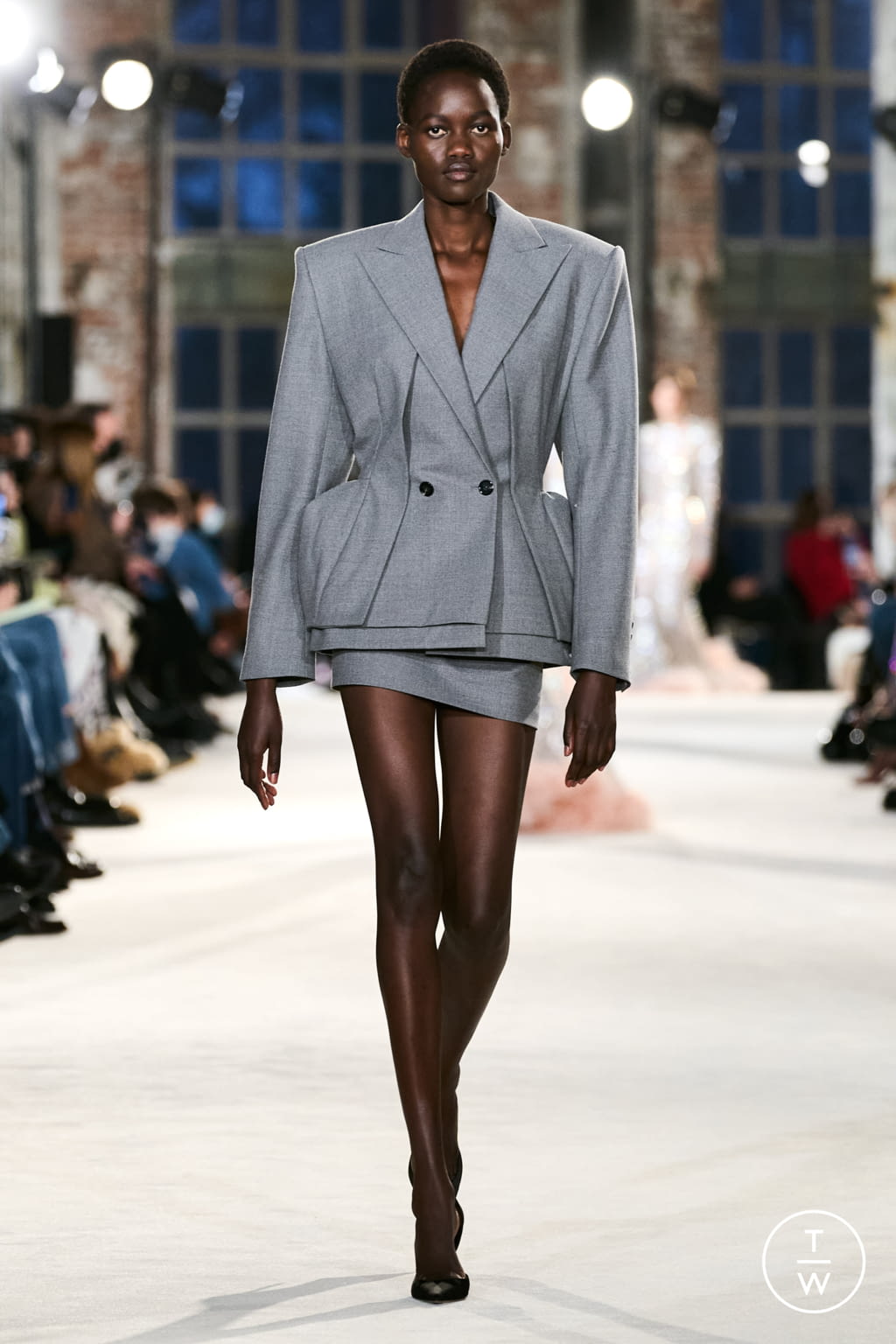 Fashion Week Paris Spring/Summer 2022 look 13 from the Alexandre Vauthier collection couture