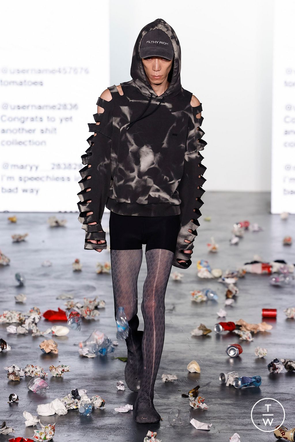 Fashion Week Milan Fall/Winter 2024 look 14 de la collection AVAVAV womenswear