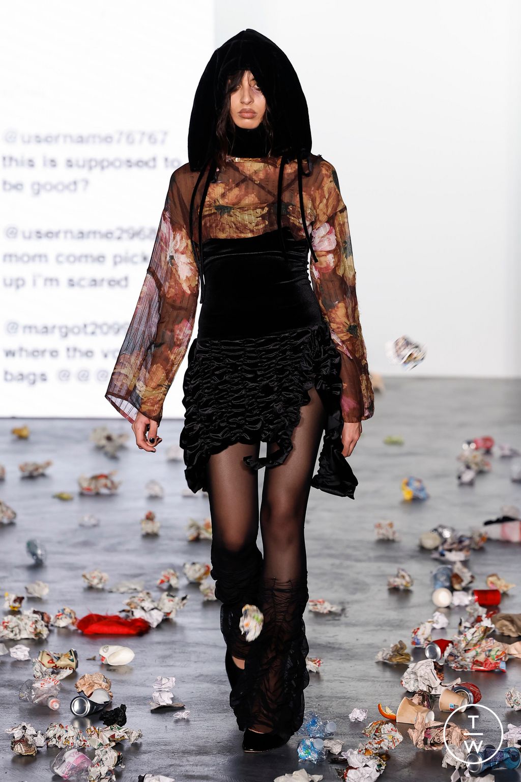 Fashion Week Milan Fall/Winter 2024 look 19 de la collection AVAVAV womenswear