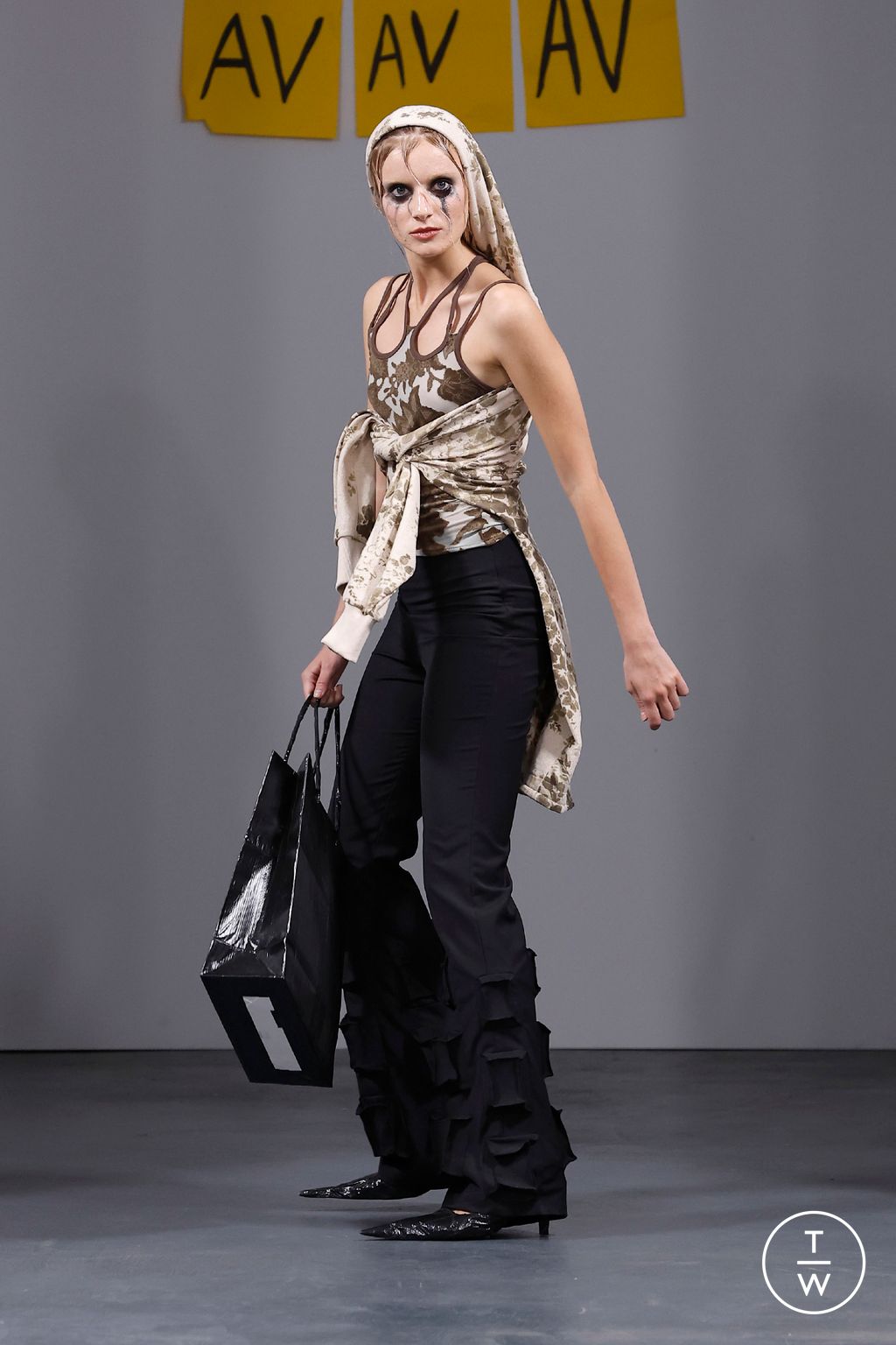 Fashion Week Milan Spring/Summer 2024 look 1 from the AVAVAV collection womenswear