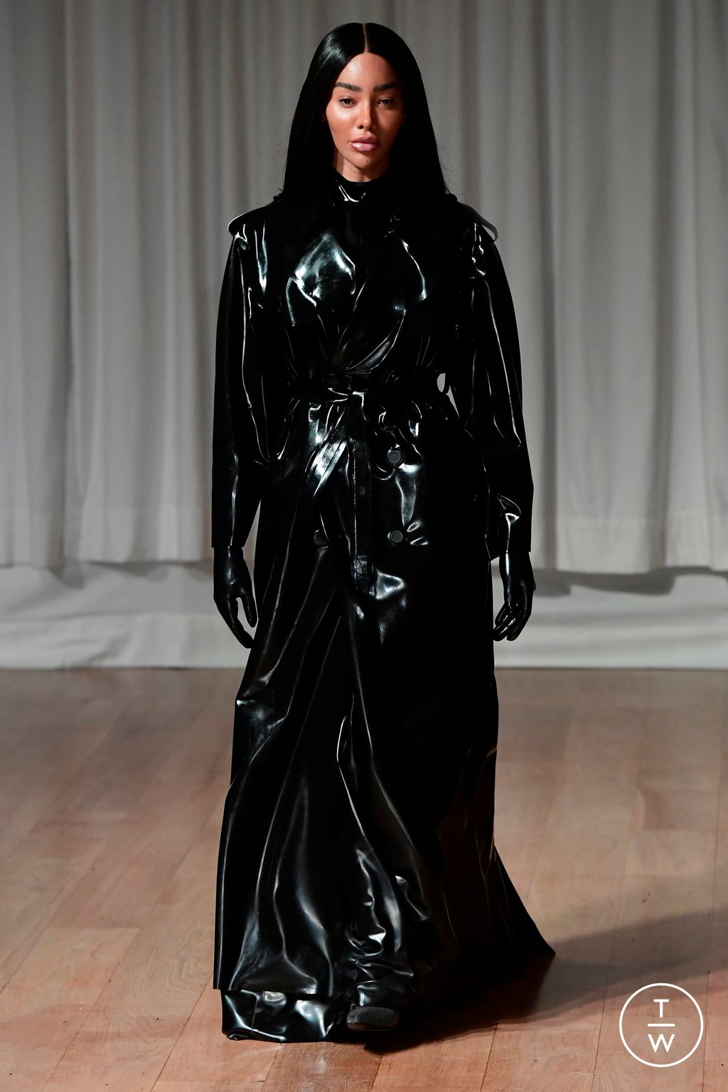 Fashion Week Paris Fall/Winter 2023 look 4 from the AVELLANO collection womenswear