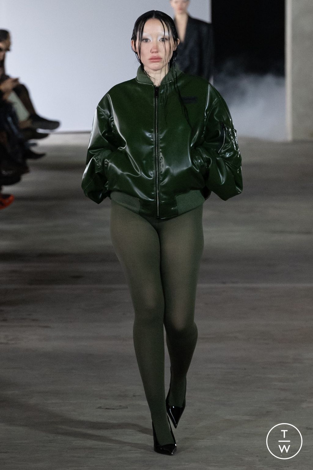 Fashion Week Paris Fall/Winter 2024 look 1 from the AVELLANO collection 女装