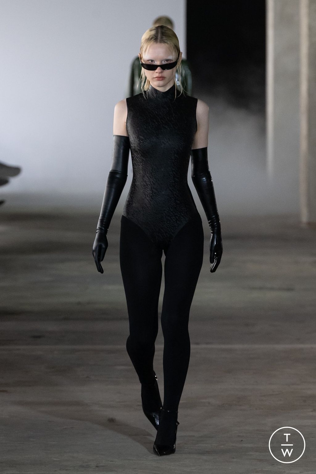 Fashion Week Paris Fall/Winter 2024 look 14 from the AVELLANO collection womenswear