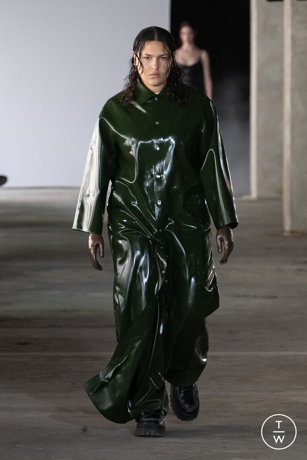 Fashion Week Paris Fall/Winter 2024 look 22 from the AVELLANO collection womenswear