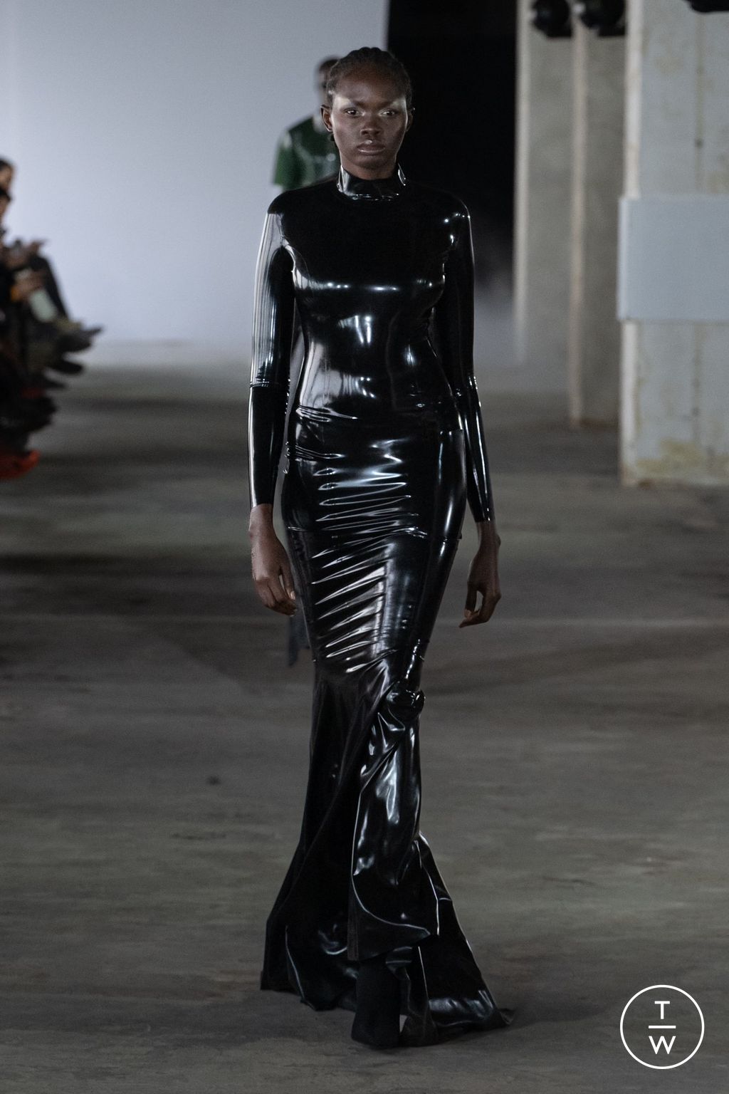 Fashion Week Paris Fall/Winter 2024 look 26 from the AVELLANO collection womenswear
