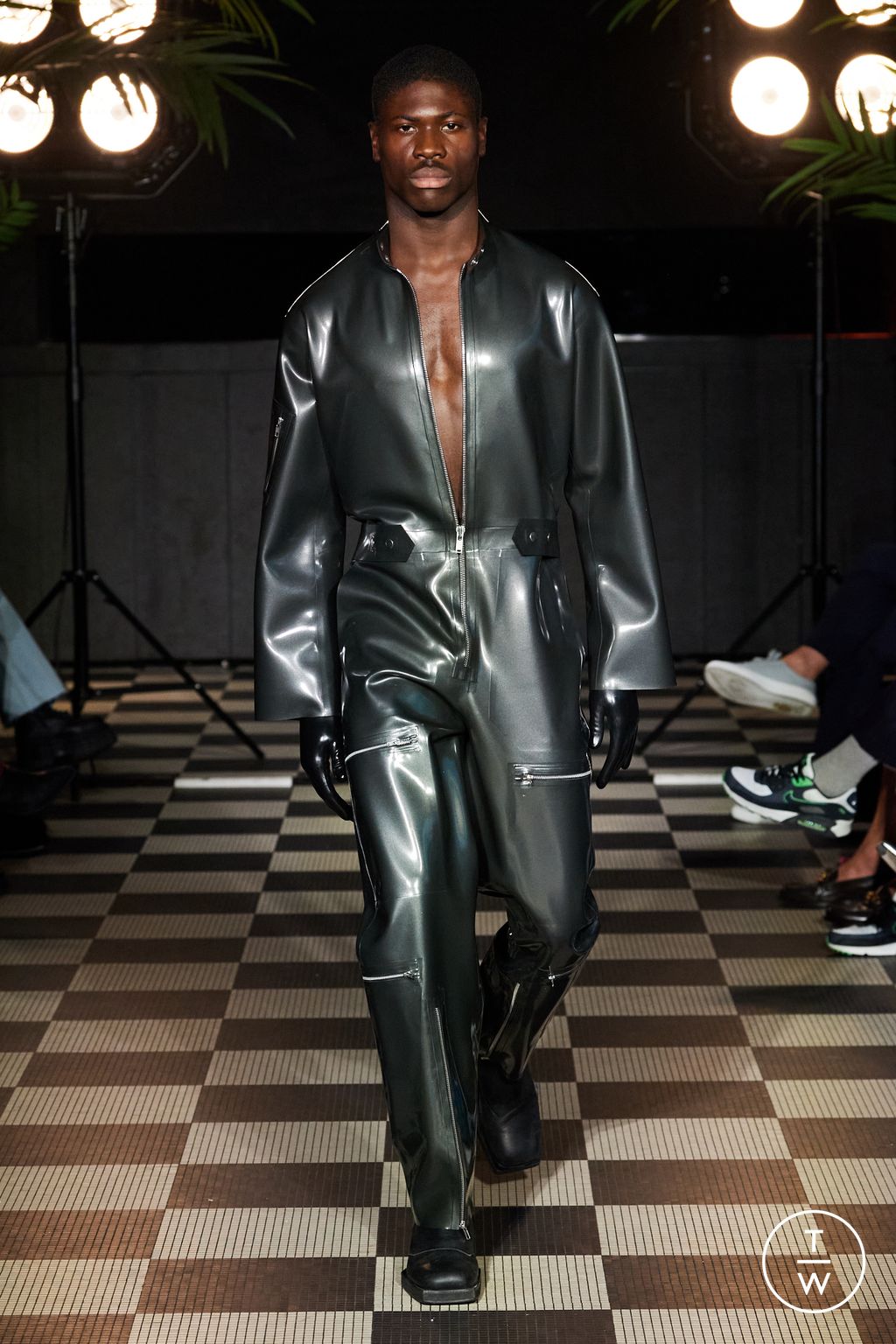 Fashion Week Paris Spring/Summer 2023 look 10 from the AVELLANO collection 女装