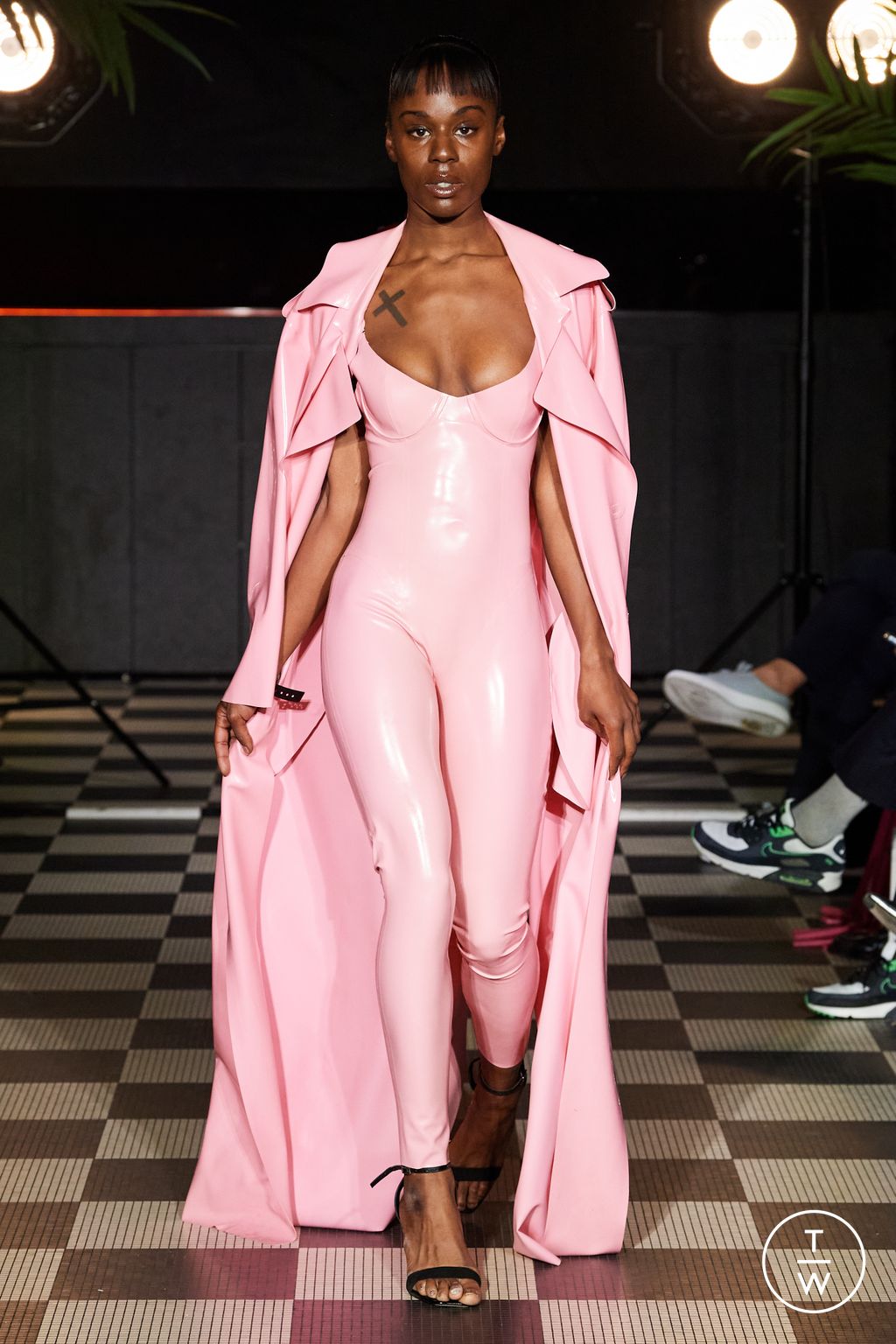 Fashion Week Paris Spring/Summer 2023 look 14 from the AVELLANO collection womenswear