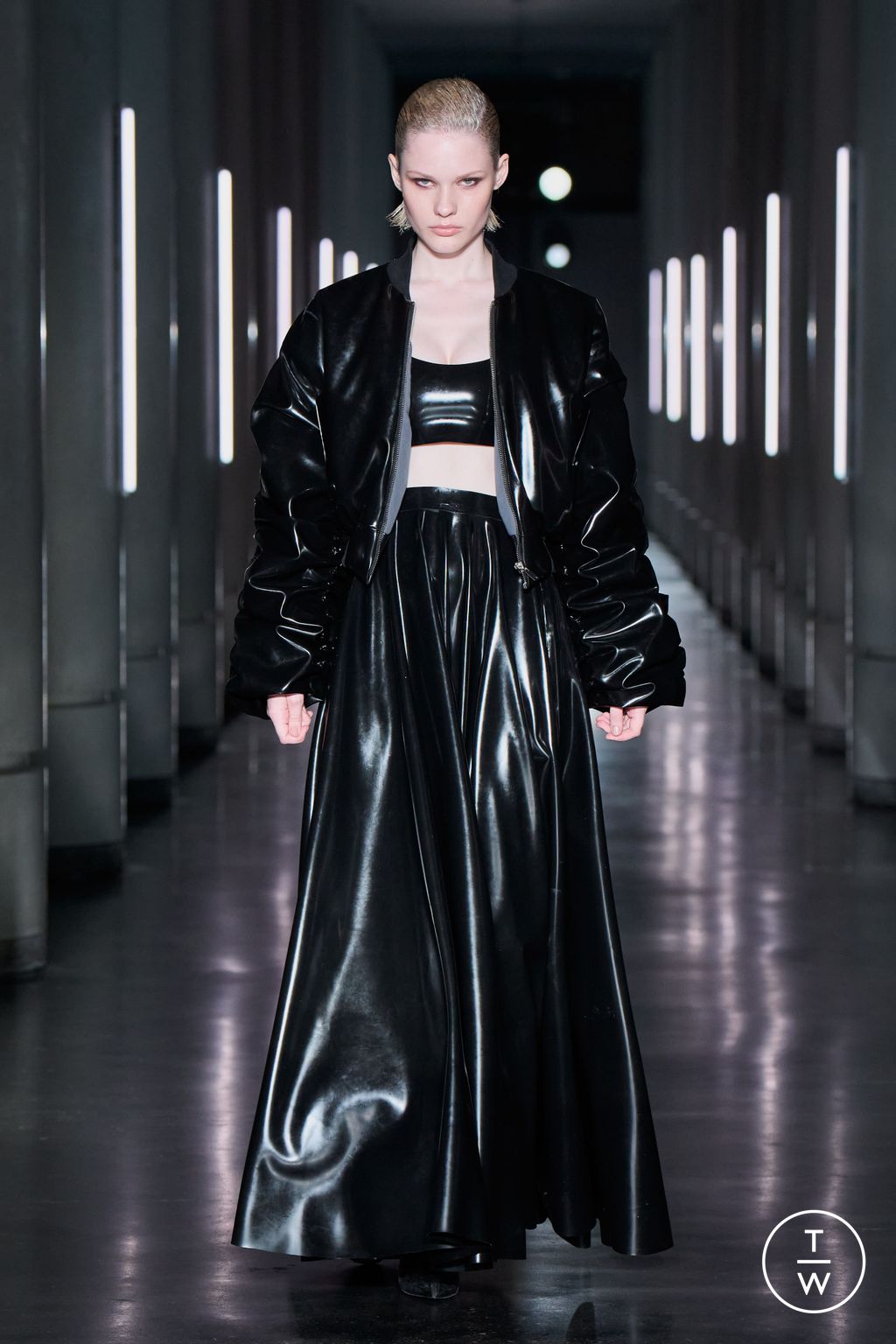 Fashion Week Paris Spring/Summer 2024 look 5 from the AVELLANO collection 女装