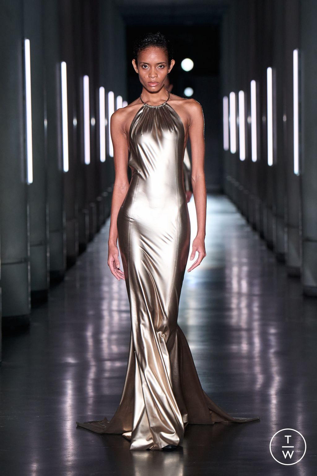 Fashion Week Paris Spring/Summer 2024 look 24 from the AVELLANO collection 女装