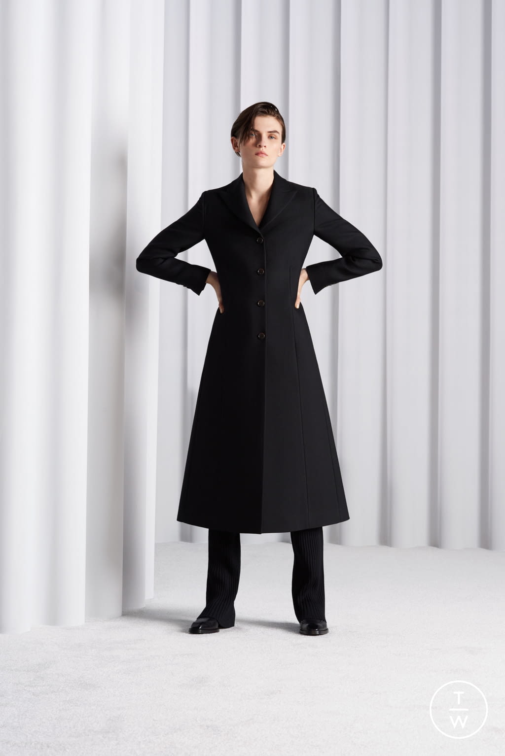 Fashion Week Paris Fall/Winter 2021 look 19 from the Paul Smith collection womenswear