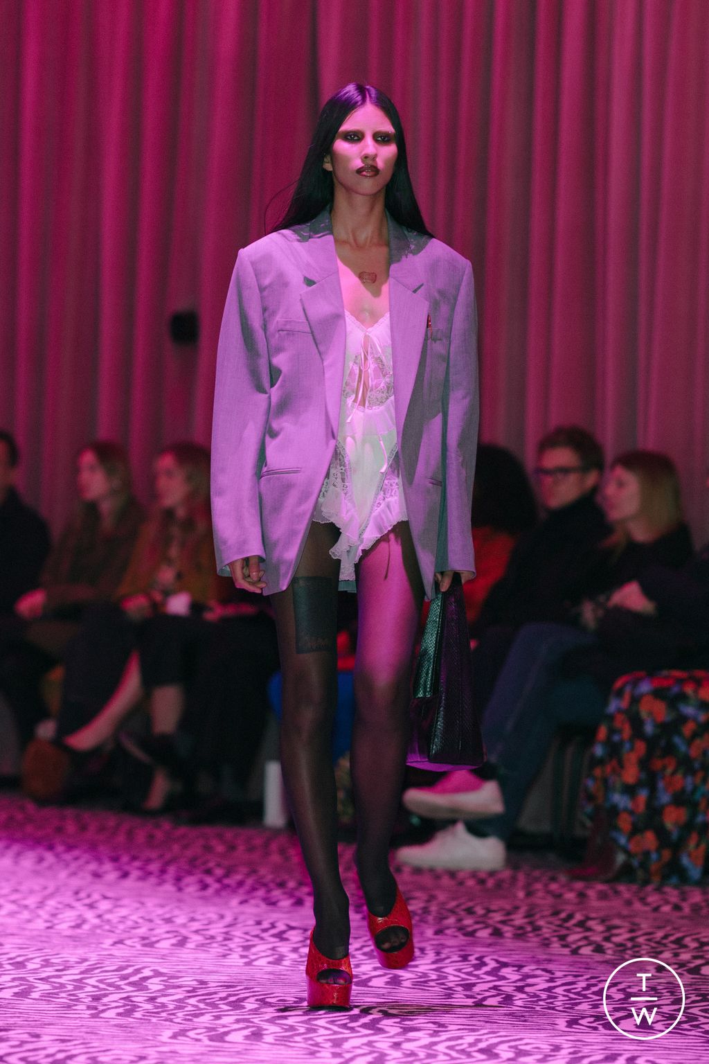 Fashion Week New York Fall/Winter 2023 look 21 de la collection Alexander Wang womenswear