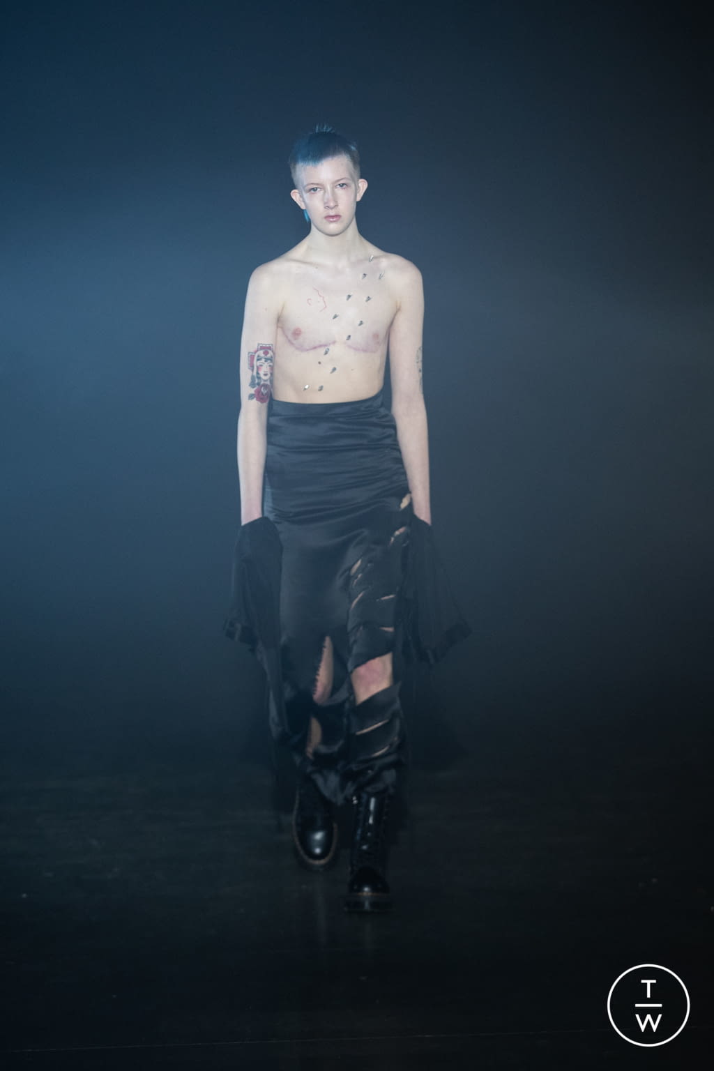 Fashion Week London Fall/Winter 2021 look 12 from the Art School collection 女装