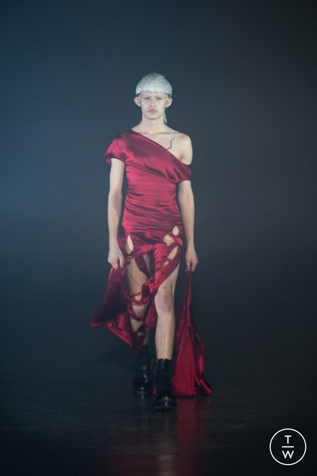 Fashion Week London Fall/Winter 2021 look 14 from the Art School collection 女装