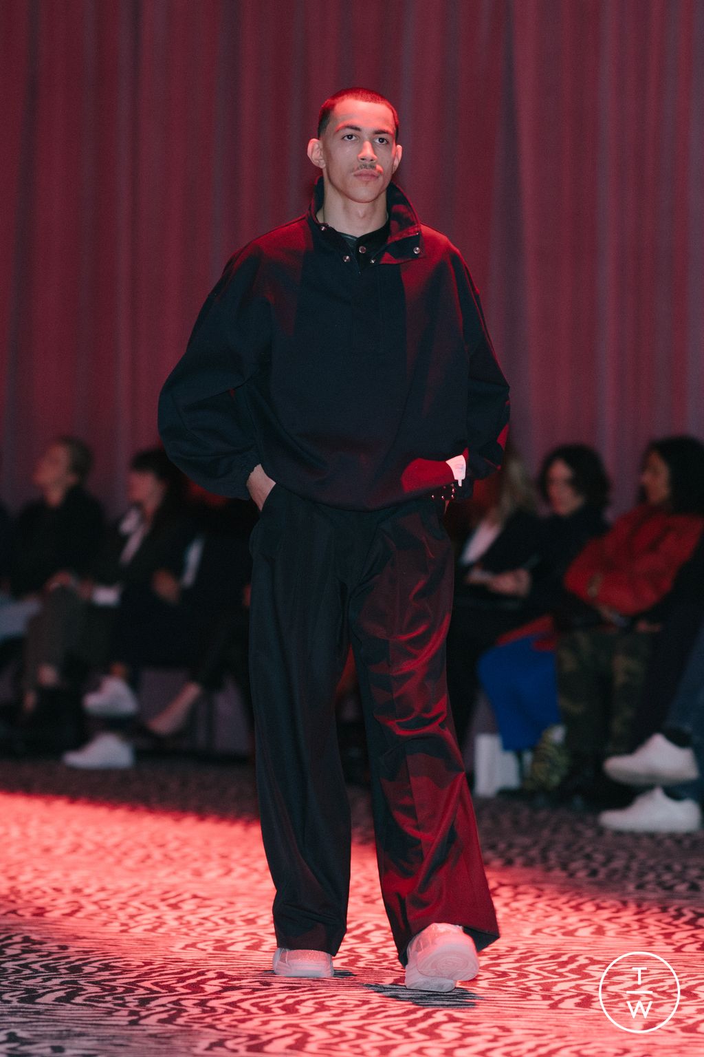 Fashion Week New York Fall/Winter 2023 look 44 from the Alexander Wang collection womenswear