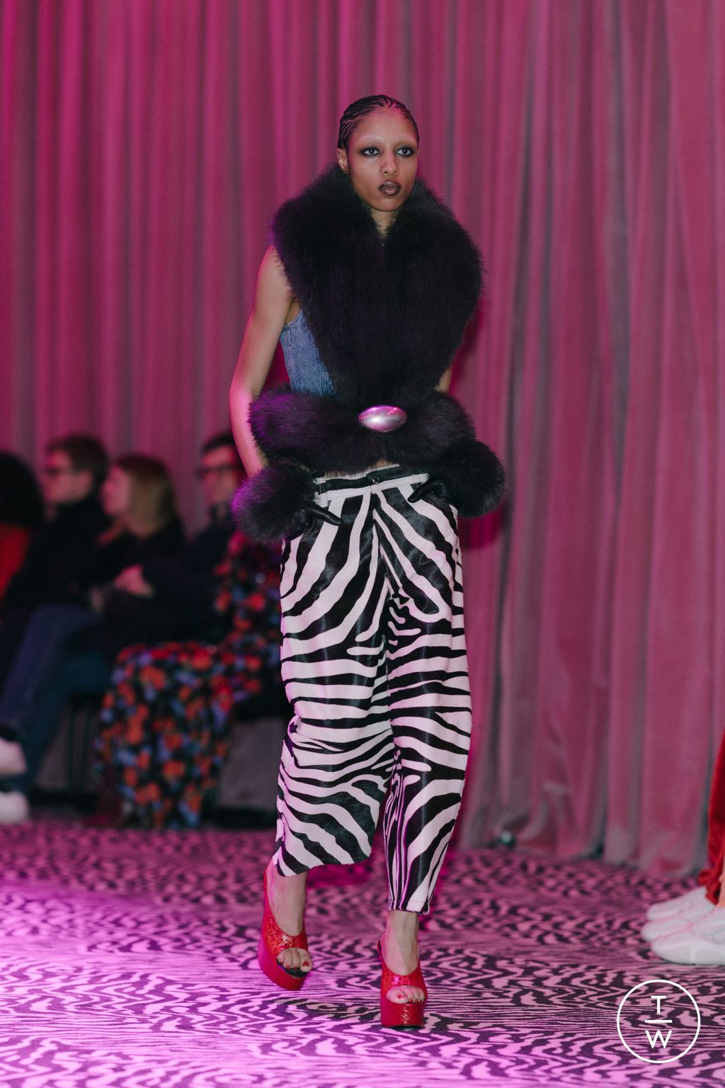 Fashion Week New York Fall/Winter 2023 look 5 de la collection Alexander Wang womenswear