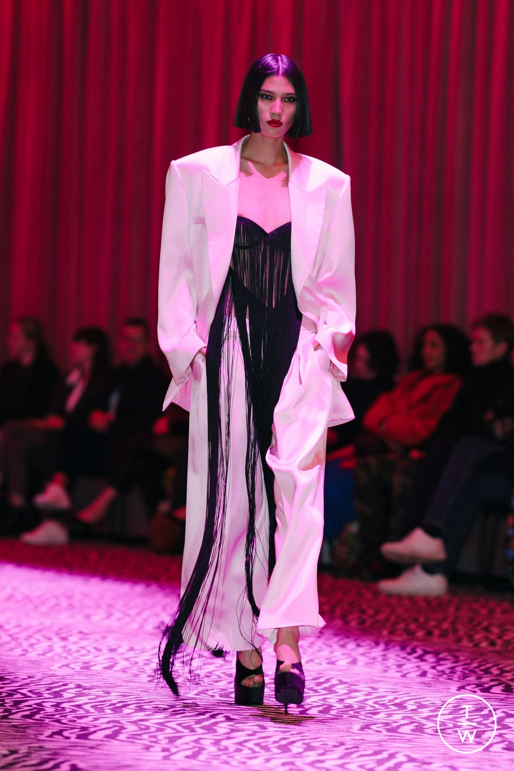 Fashion Week New York Fall/Winter 2023 look 53 de la collection Alexander Wang womenswear