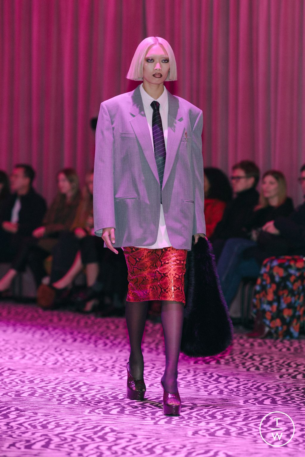 Fashion Week New York Fall/Winter 2023 look 6 de la collection Alexander Wang womenswear