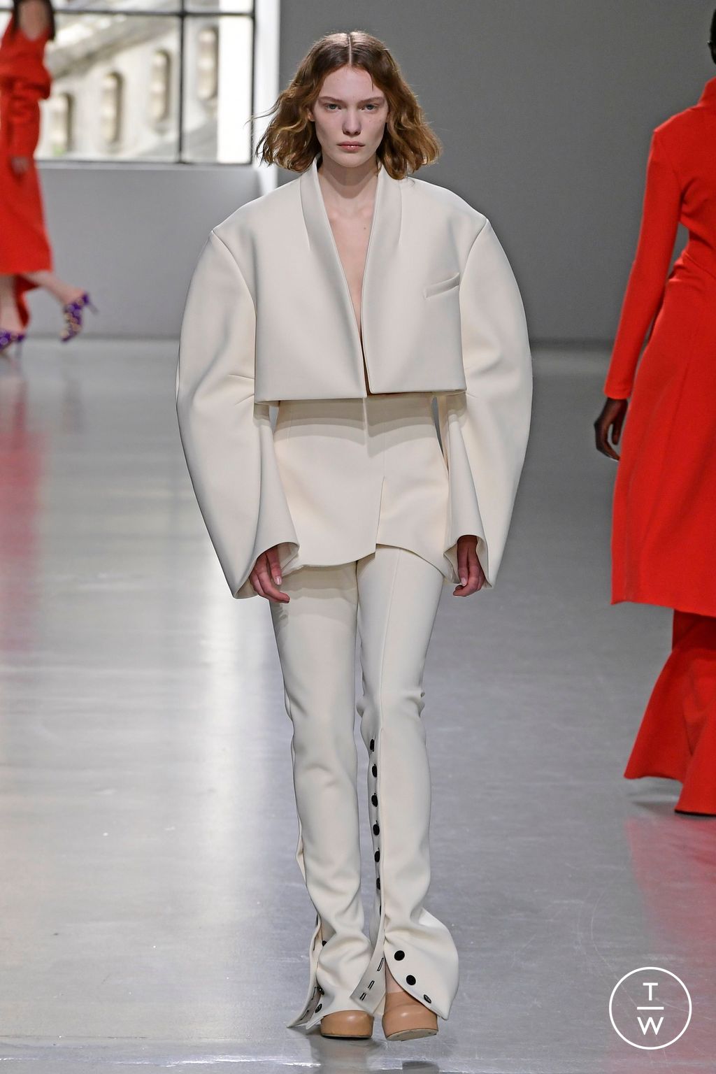 Fashion Week Paris Fall/Winter 2023 look 20 de la collection A.W.A.K.E MODE womenswear
