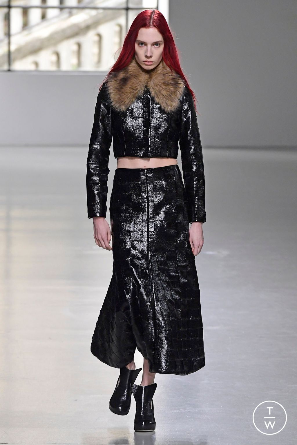 Fashion Week Paris Fall/Winter 2023 look 22 from the A.W.A.K.E MODE collection womenswear