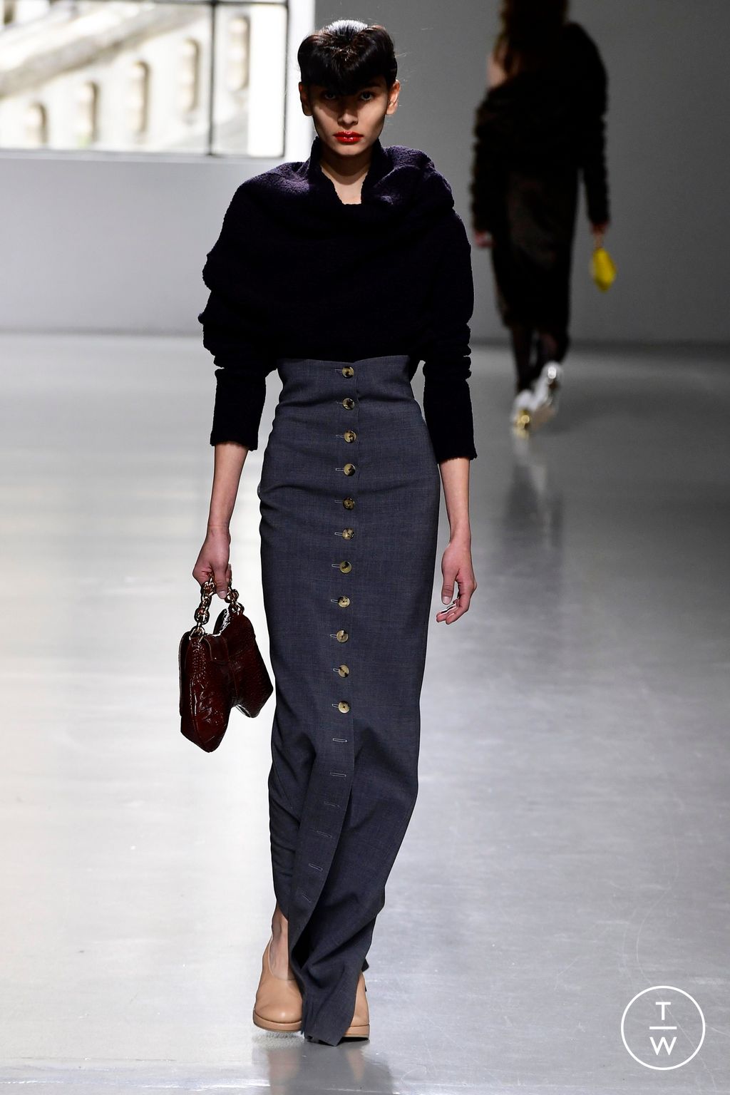 Fashion Week Paris Fall/Winter 2023 look 34 from the A.W.A.K.E MODE collection womenswear