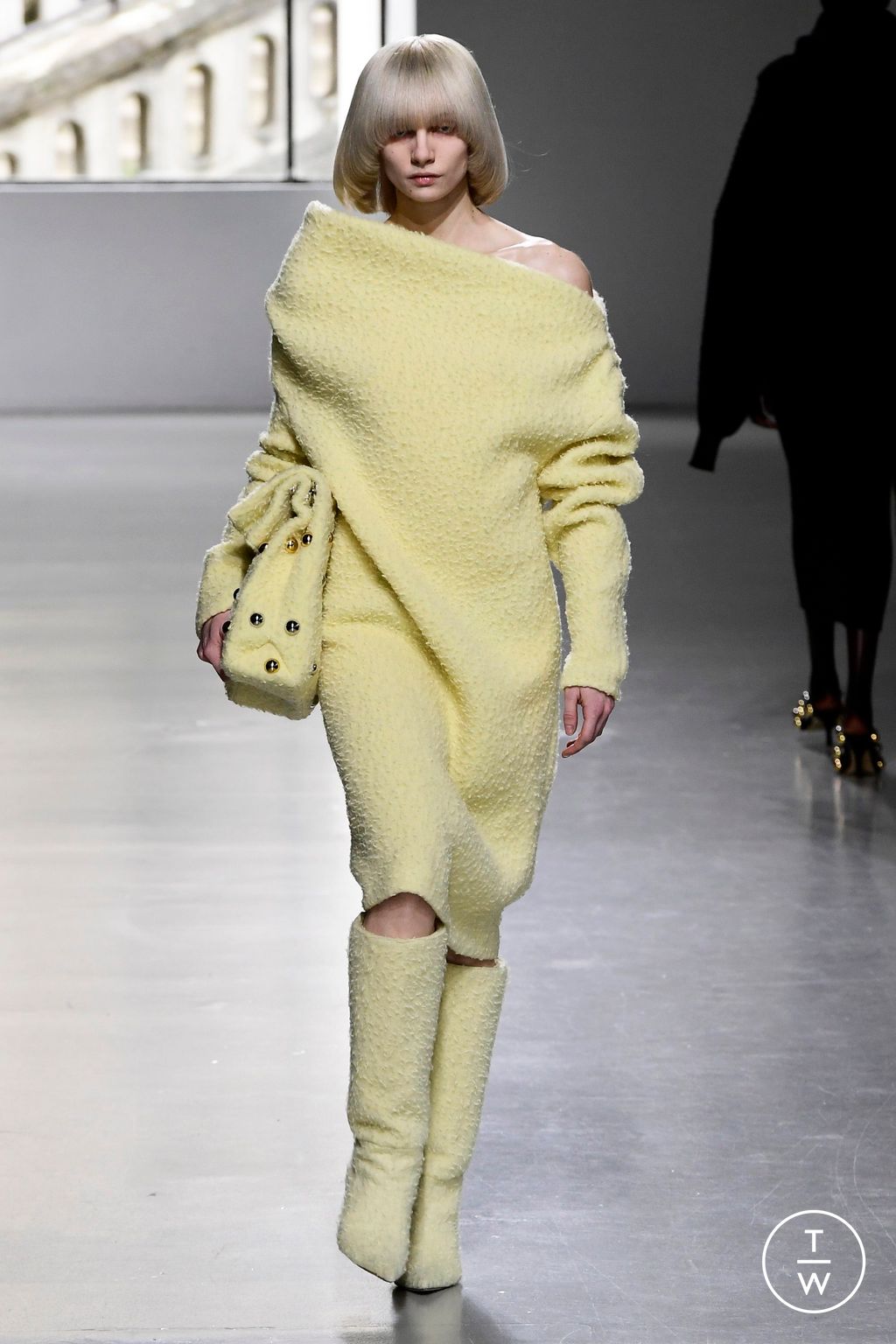 Fashion Week Paris Fall/Winter 2023 look 41 from the A.W.A.K.E MODE collection 女装