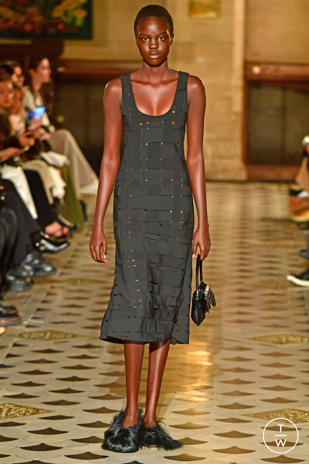 Fashion Week Paris Spring/Summer 2023 look 3 from the A.W.A.K.E MODE collection womenswear