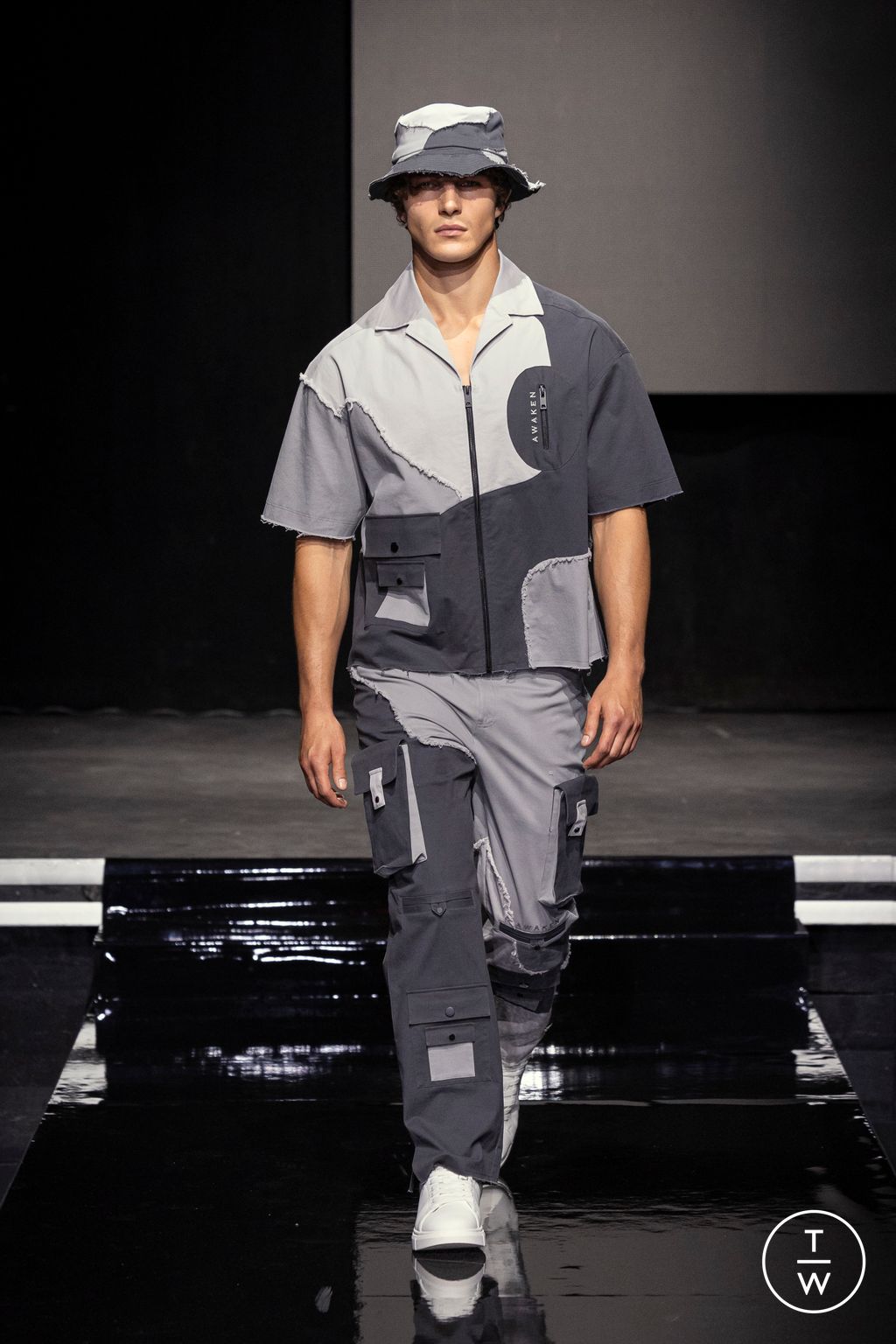 Fashion Week Paris Spring-Summer 2025 look 11 de la collection Saudi 100 menswear