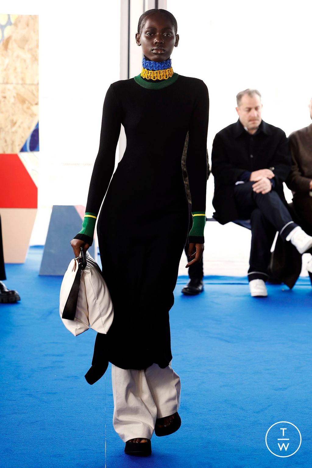 Fashion Week Paris Fall/Winter 2023 look 17 de la collection AZ Factory womenswear