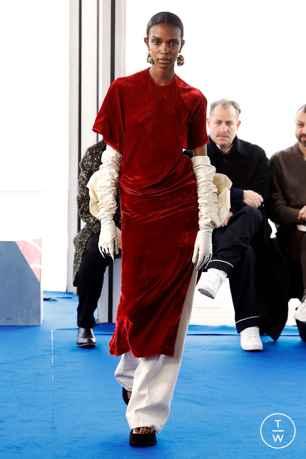 Fashion Week Paris Fall/Winter 2023 look 23 from the AZ Factory collection 女装