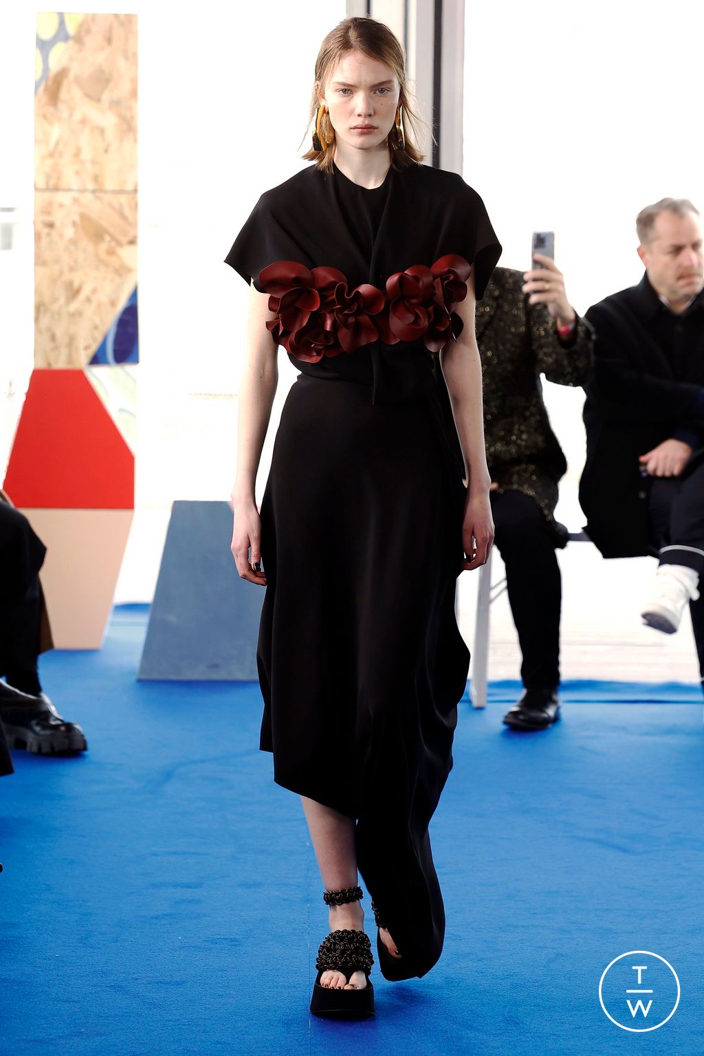 Fashion Week Paris Fall/Winter 2023 look 28 de la collection AZ Factory womenswear
