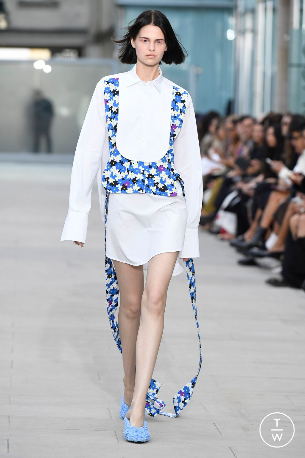 Fashion Week Paris Spring/Summer 2024 look 4 from the AZ Factory collection 女装