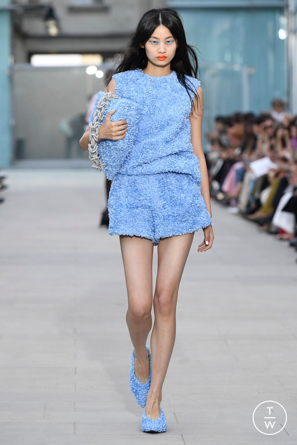 Fashion Week Paris Spring/Summer 2024 look 9 from the AZ Factory collection 女装