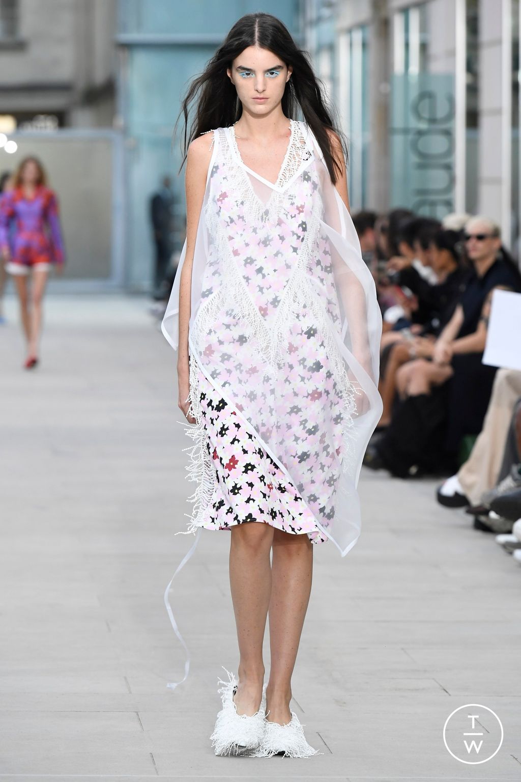 Fashion Week Paris Spring/Summer 2024 look 12 from the AZ Factory collection 女装