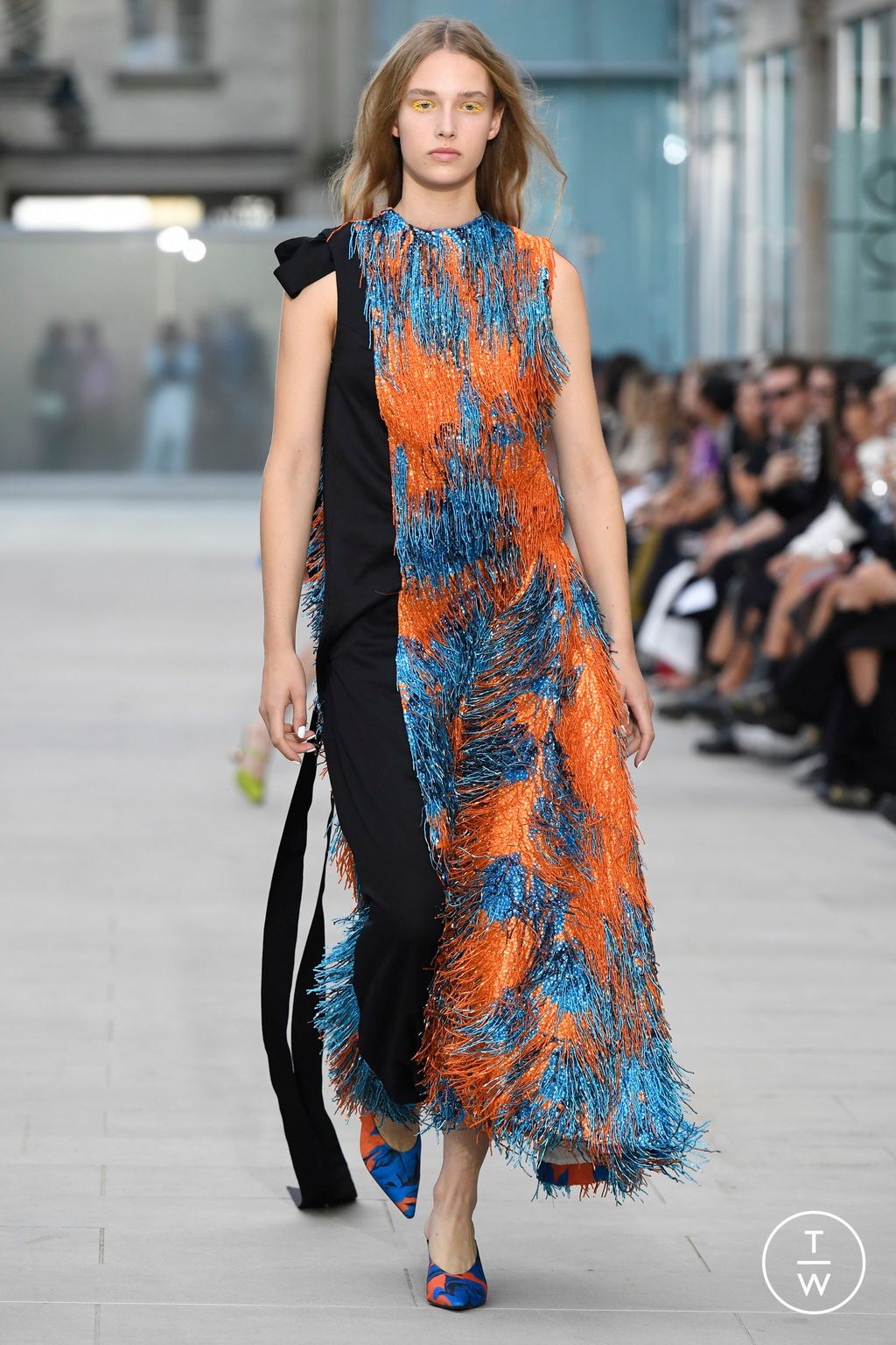 Fashion Week Paris Spring/Summer 2024 look 35 from the AZ Factory collection 女装