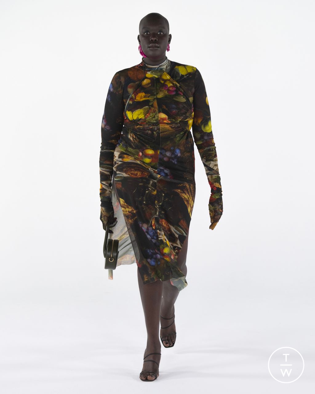 Fashion Week Paris Resort 2023 look 22 from the AZ Factory collection womenswear