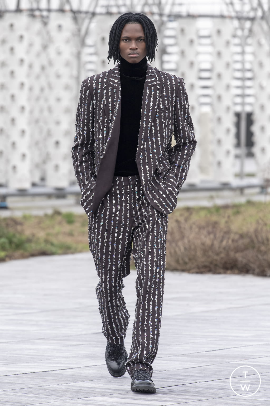 Fashion Week Paris Spring/Summer 2022 look 7 from the Azzaro collection couture