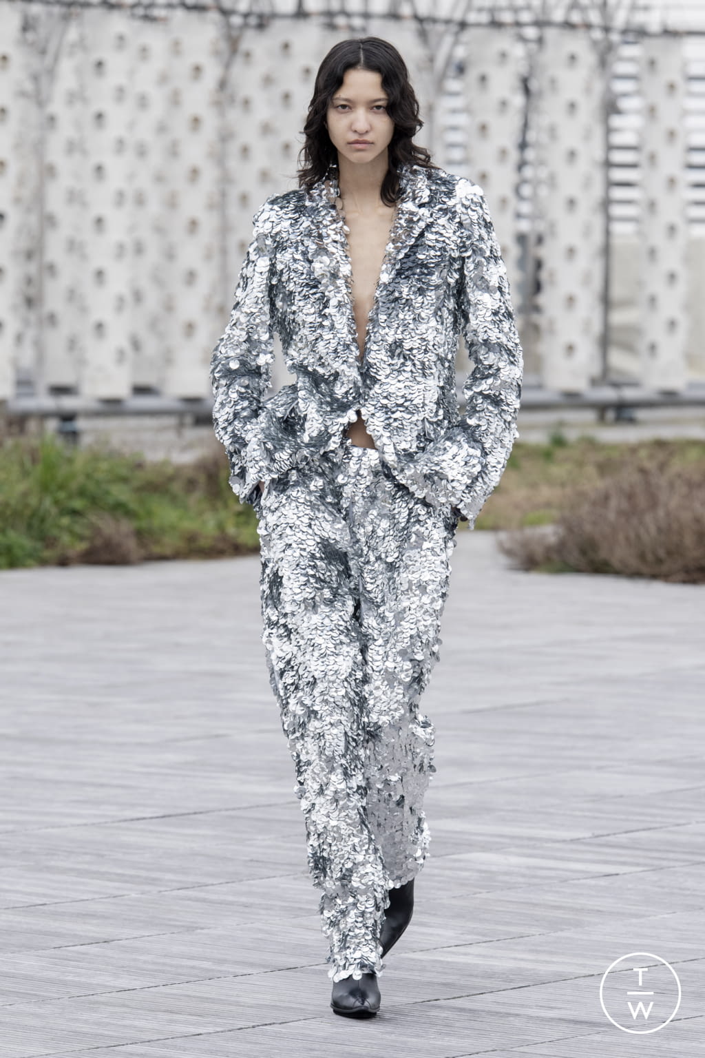 Fashion Week Paris Spring/Summer 2022 look 10 from the Azzaro collection couture
