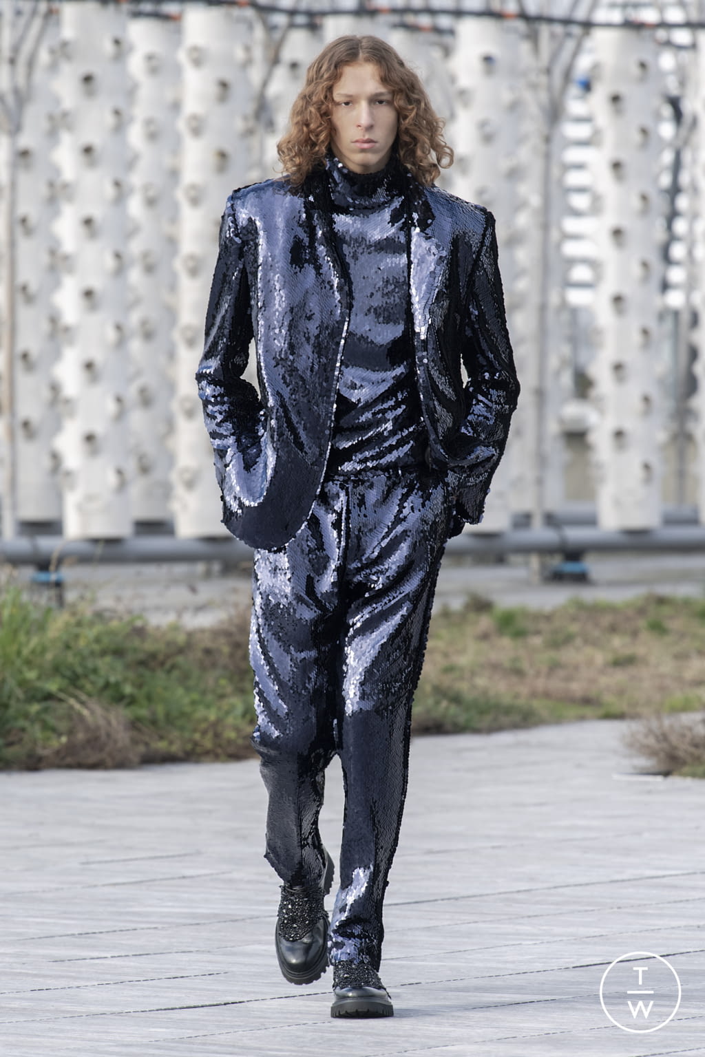 Fashion Week Paris Spring/Summer 2022 look 20 from the Azzaro collection 高级定制